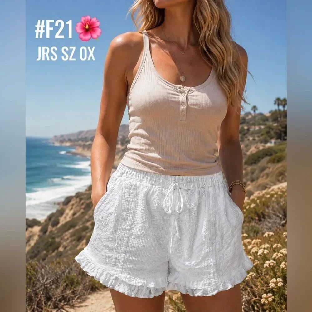 NWT SZ 0X White 100% Cotton Seersucker Style Ruffle Trim Shorts